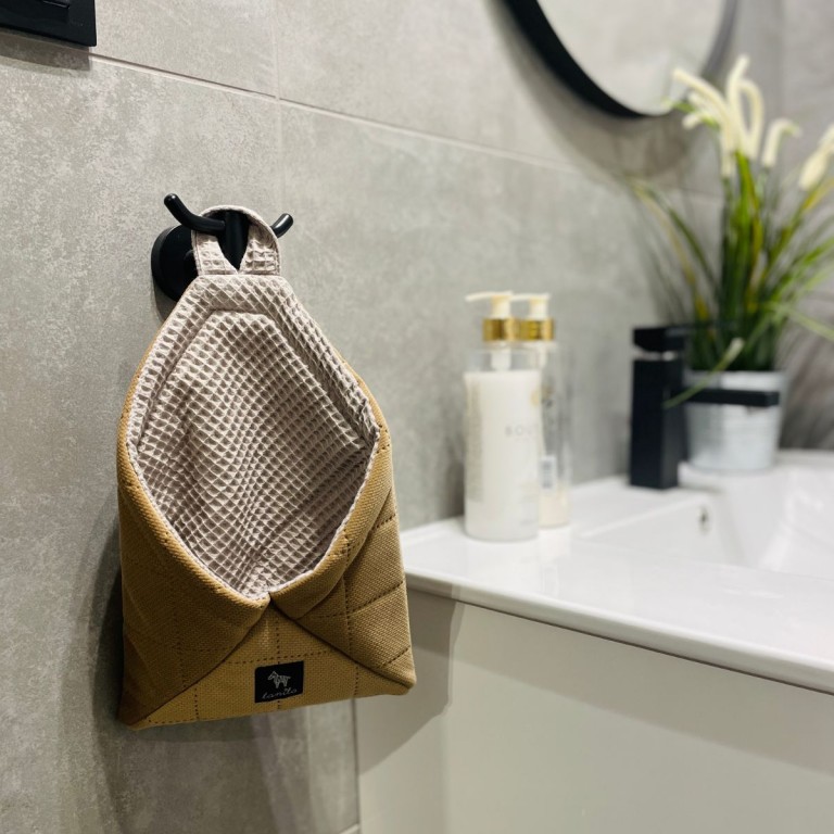 Hanging Container/Basket Caramel Velvet