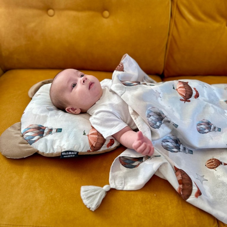 Cotton Swaddle with Fringes Up in the Air 75x100cm