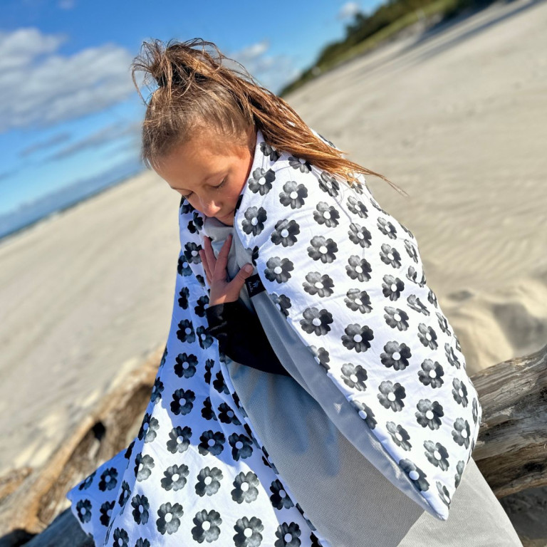 Koc Silver Mono Bloom 140x200 - Velvet